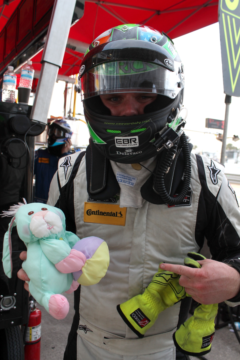 Illustration for article titled Racing Drivers With Easter Bunnies Are The Best Thing Ever